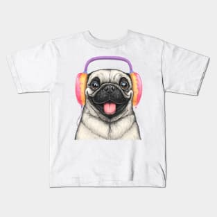 Pug with headphones Kids T-Shirt